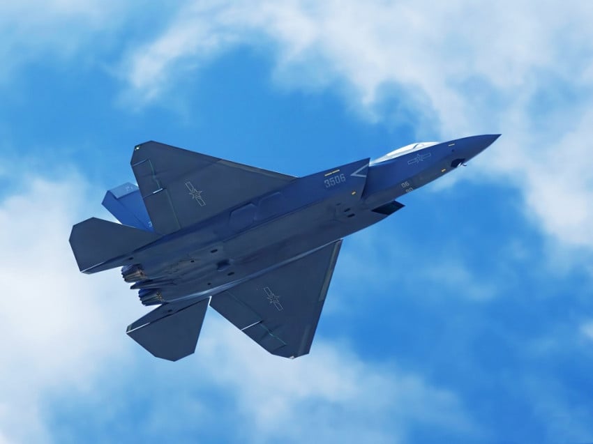 China Pamerkan Dapur Jet Tempur Siluman J-35 ke Publik, Ini 5 Keunggulannya