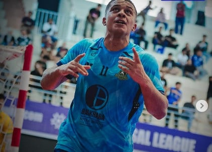 Bintang Timur Surabaya Gulung Black Steel 8-1