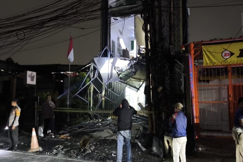 Ledakan Terjadi di Pondok Aren, Tembok Gedung Nucleus Hancur