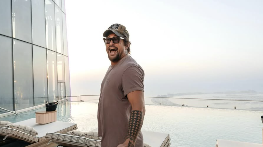 James Gunn Beri Penampakan Perdana Jason Momoa sebagai Lobo